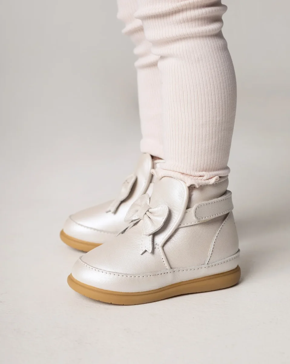 Cemilla Shoes | Off White Metallic Leather – Image 2